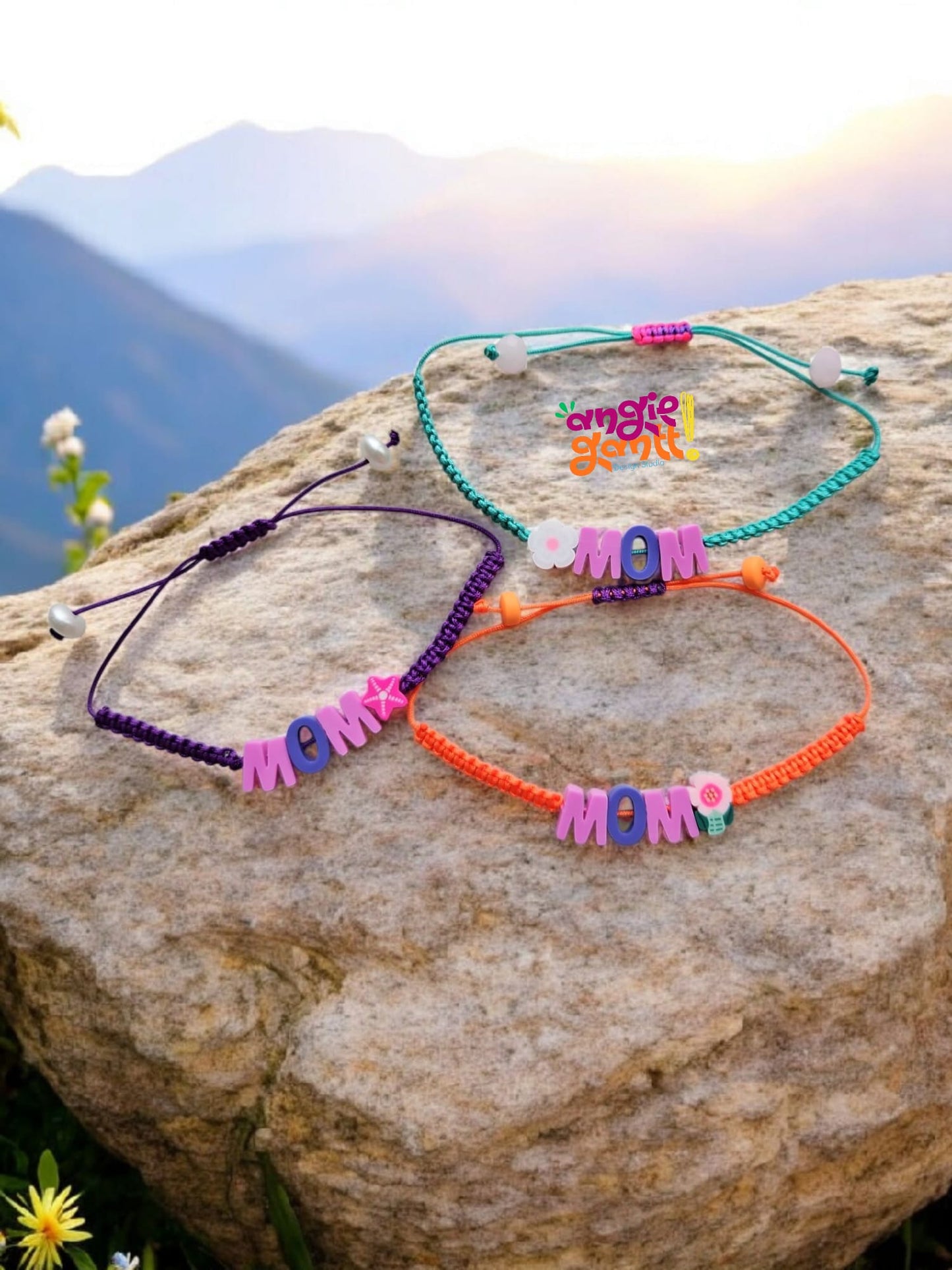MOM Handcrafted Colombian Bracelet